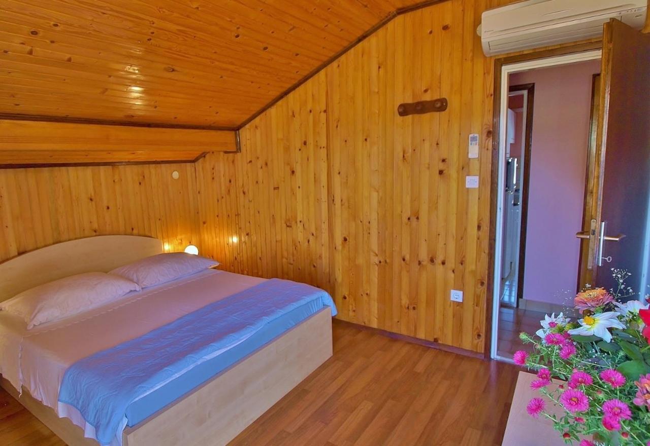 Apartments By The Sea Supetarska Draga - Donja, Rab - 4954 Extérieur photo