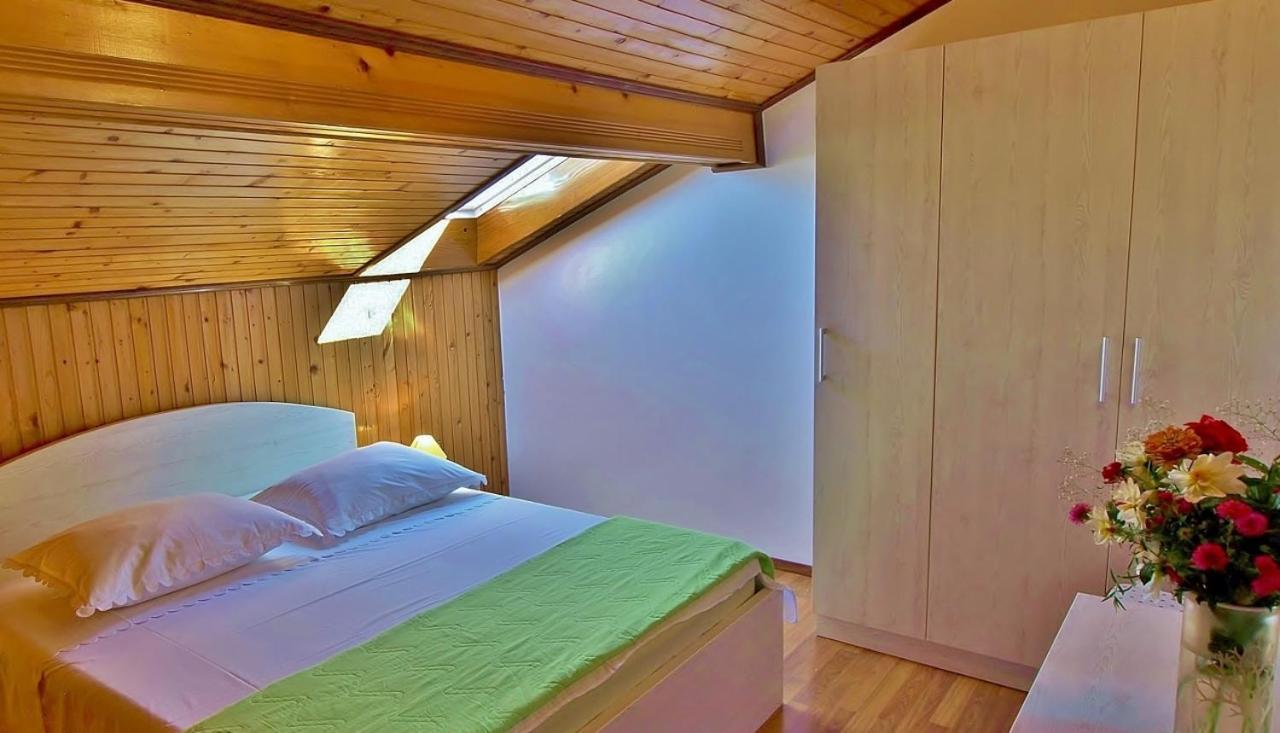 Apartments By The Sea Supetarska Draga - Donja, Rab - 4954 Extérieur photo
