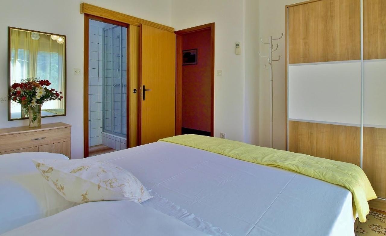 Apartments By The Sea Supetarska Draga - Donja, Rab - 4954 Chambre photo